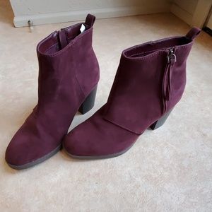 Beautiful burgundy ankle boots from Old Navy